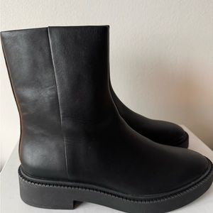 Vince waterproof  Leather Ankle Boots black